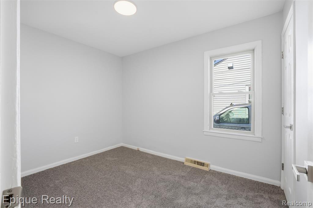 497 Montana Avenue, Pontiac, MI 48341 — Photo 15