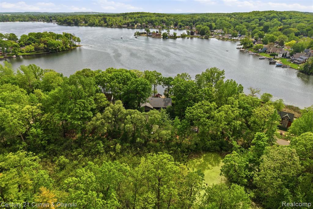 4233 Blain Island Road, Waterford, MI 48329 — Photo 40