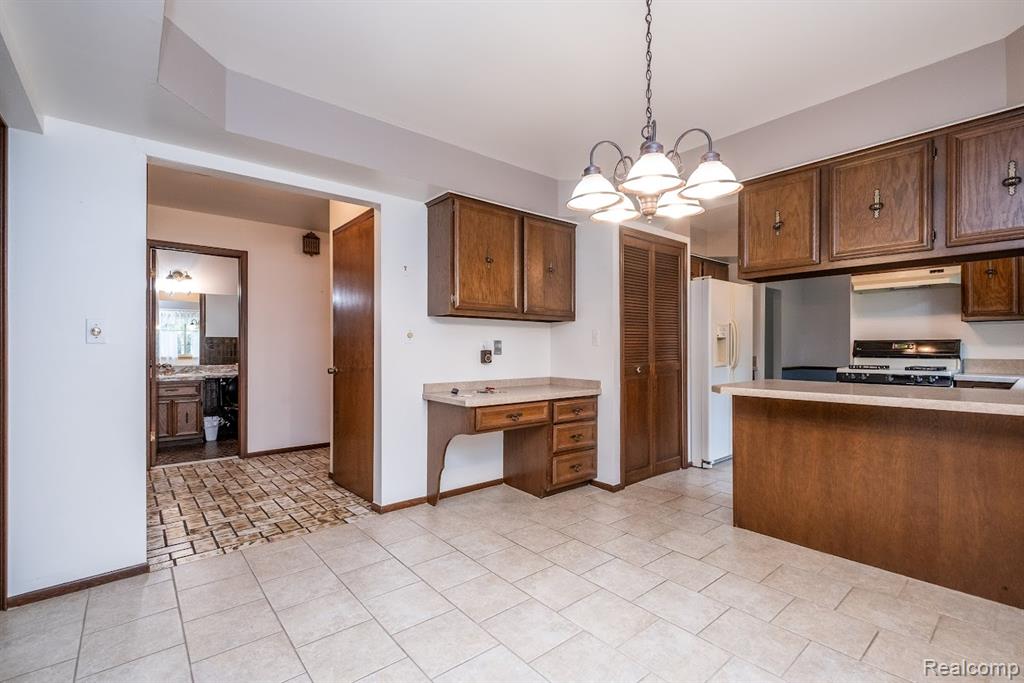 8911 W Gates Street, Bruce, MI 48065 — Photo 25