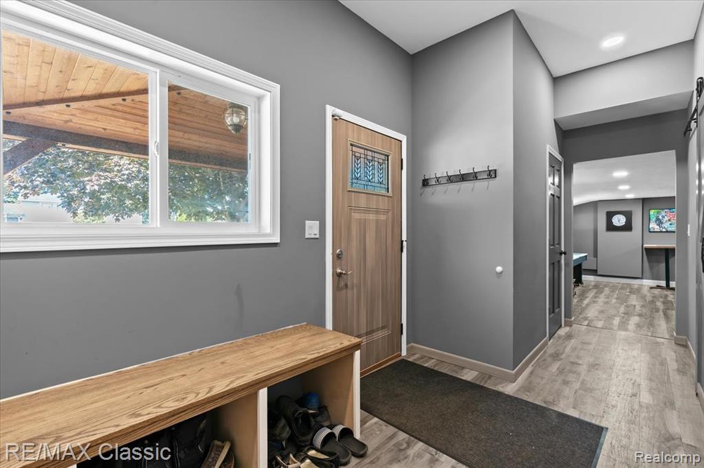 4806 Surfwood Drive, Commerce Twp, MI 48382 — Photo 17