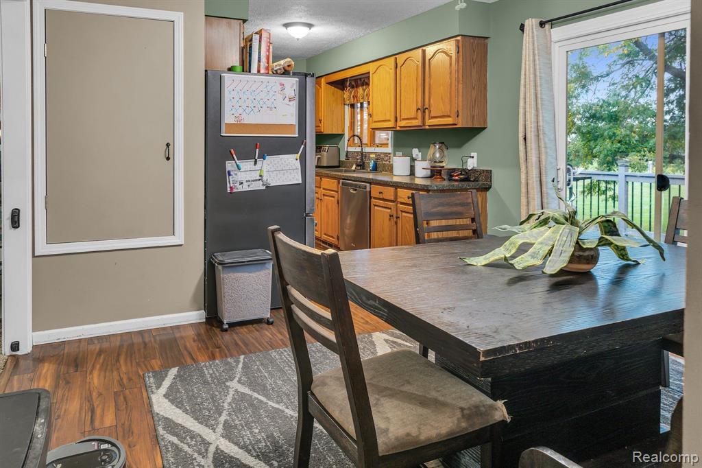 925 S Gregory Street, Fowlerville, MI 48836 — Photo 20