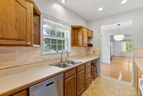 110 N 1ST Street, Holly, MI 48442 — Photo 30