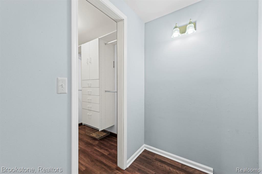5652 Tequesta Drive, West Bloomfield, MI 48323 — Photo 28