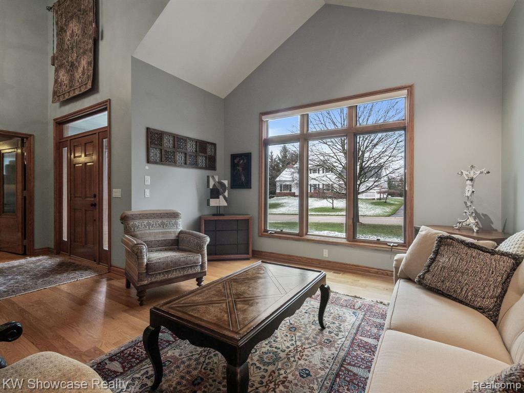 940 Dacea Court, White Lake, MI — Photo 9