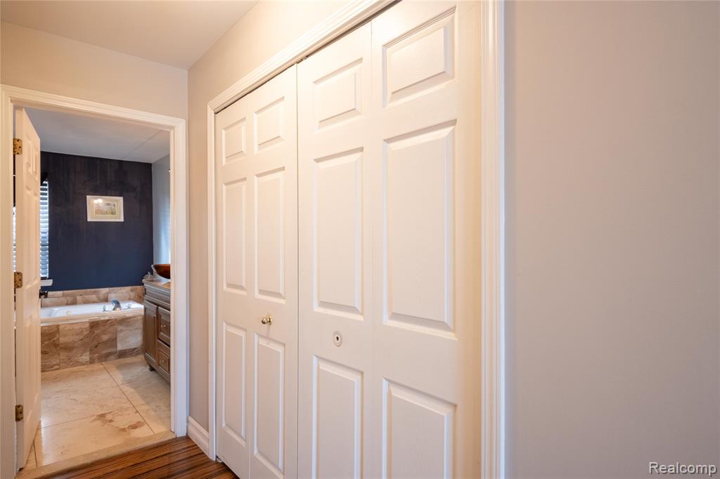 48850 Village Drive, Macomb, MI 48044 — Photo 31