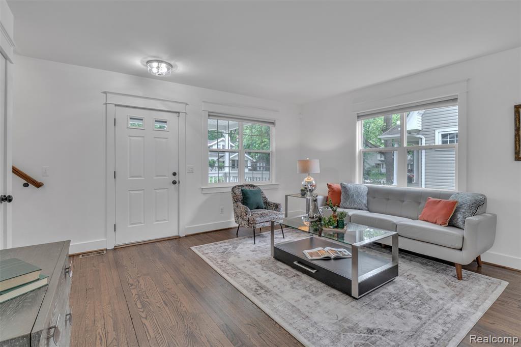 715 Gardenia Avenue, Royal Oak, MI 48067 — Photo 7