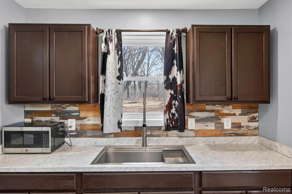161 Bailey Drive, Adrian, MI 49221 — Photo 15