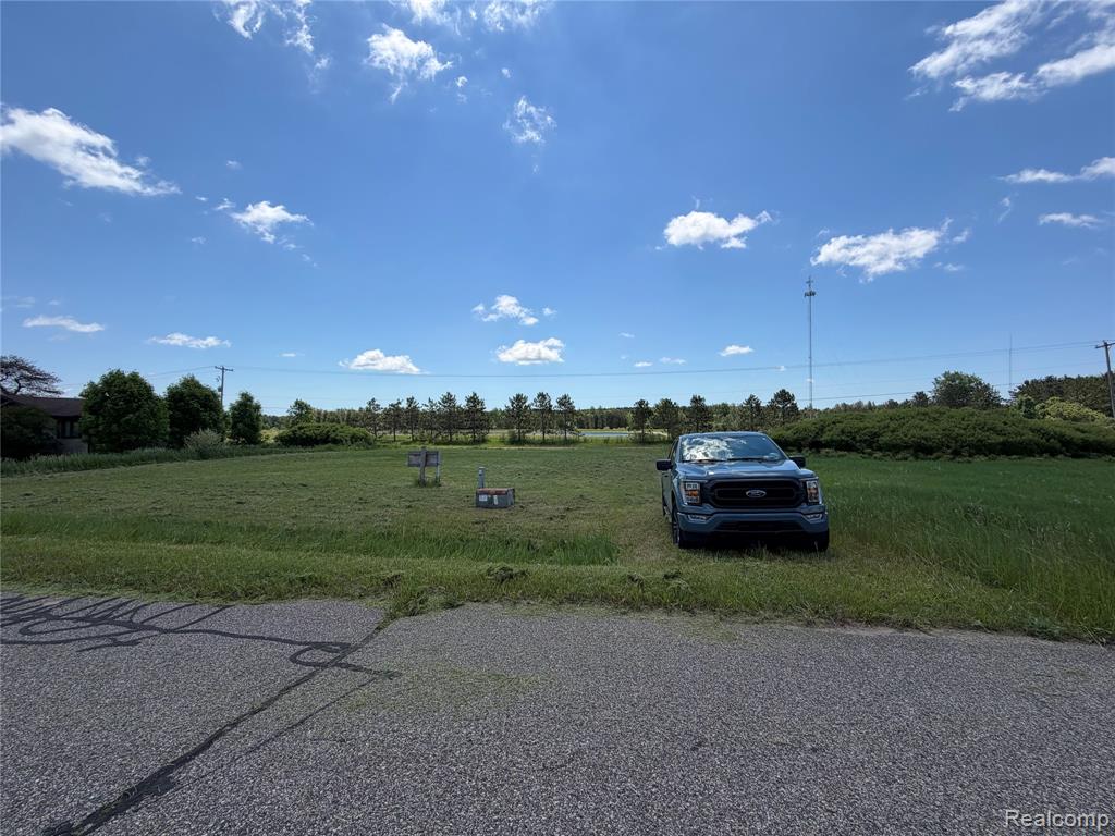 1431 Preston Drive, Gladwin, MI 48624