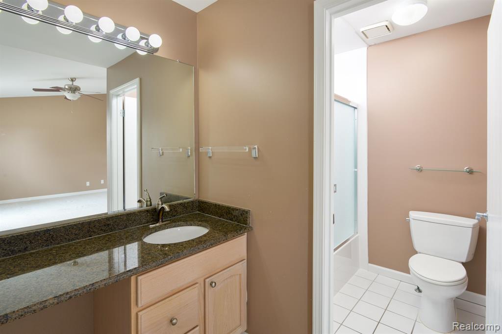 5762 DRAKE HOLLOW Drive W, West Bloomfield, MI — Photo 13