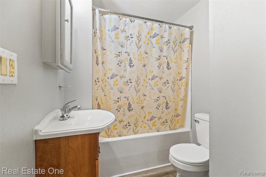 350 Labadie Street, Ecorse, MI 48229 — Photo 14