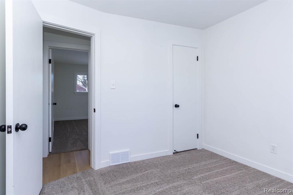 18890 Grayfield Street, Detroit, MI 48219 — Photo 16