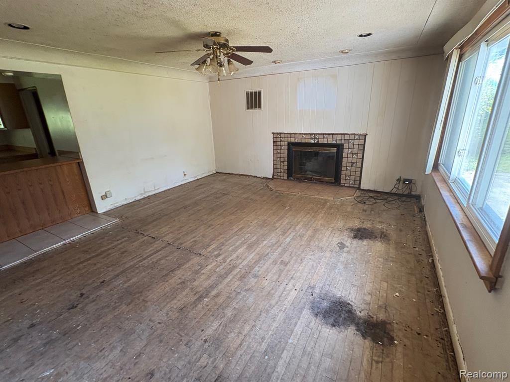 222 Newport Street, MI 48028 — Photo 8