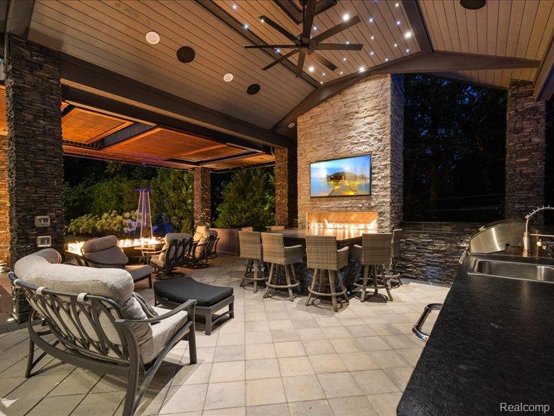44104 Verona Lane, Northville, MI 48168 — Photo 10