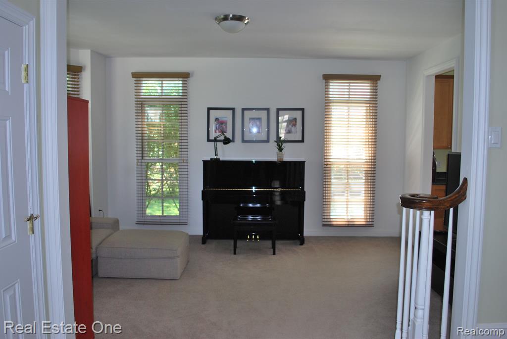 49664 TAFT Lane, Canton, MI 48188 — Photo 9