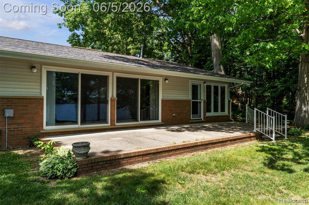 47435 N Shore Drive, Belleville, MI 48111 — Photo 46
