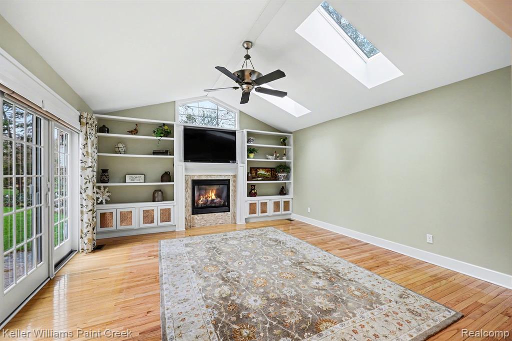 2824 Lunar Court, Lake Orion, MI — Photo 9