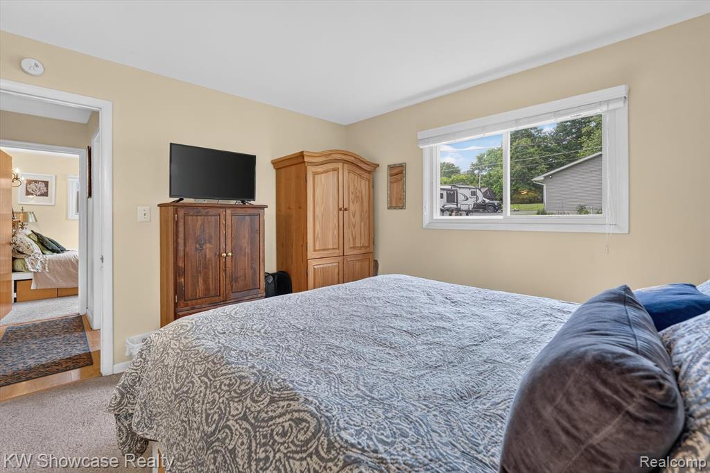 5854 Bullard Road, Fenton, MI 48430 — Photo 16