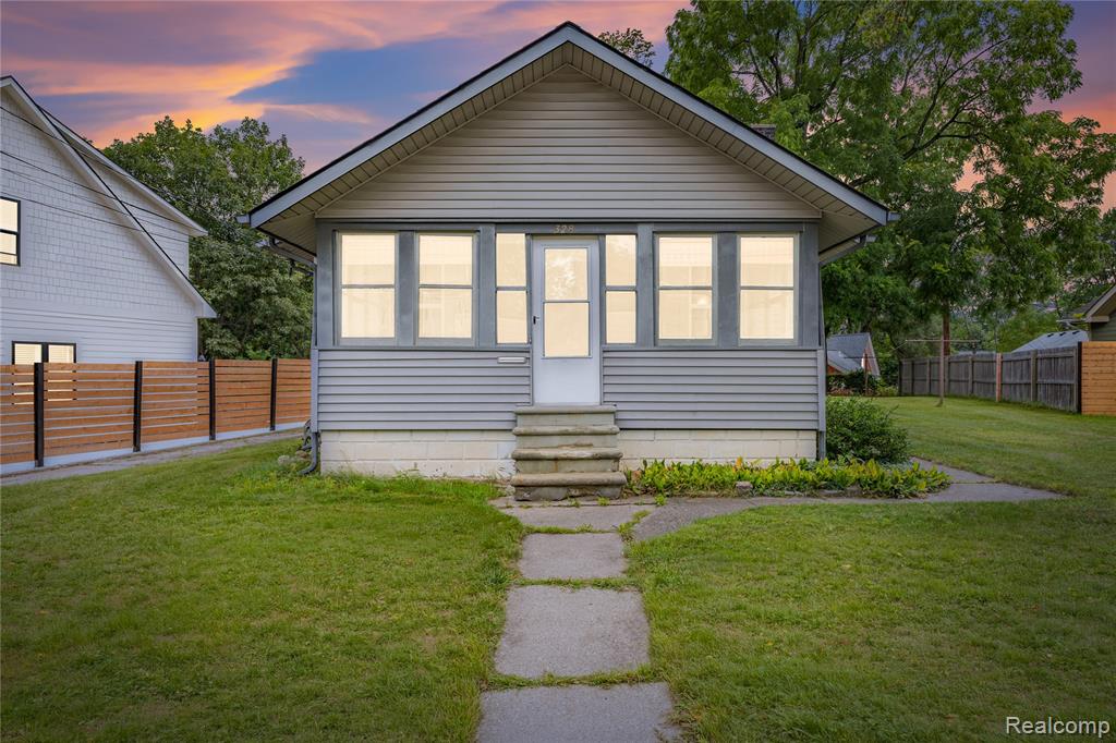 328 Romeo Road, Rochester, MI 48307