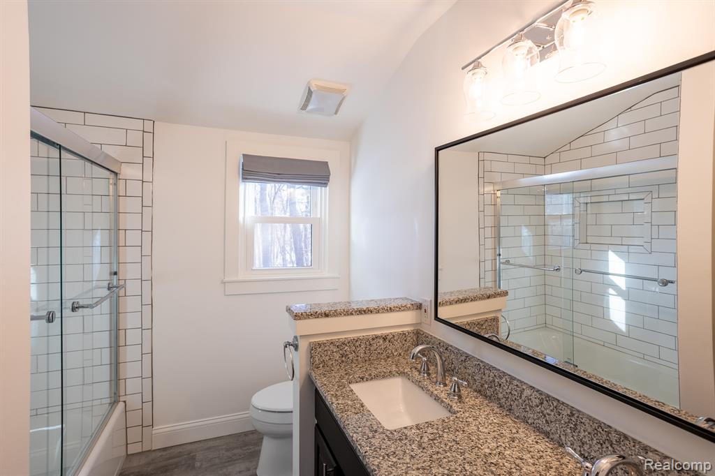 800 Grampian Avenue, Lake Orion, MI 48362 — Photo 30