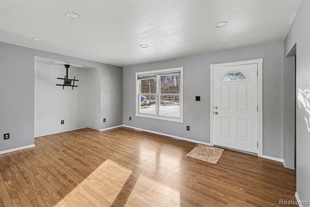 15235 Eddy Lake Road, Fenton, MI 48430 — Photo 5