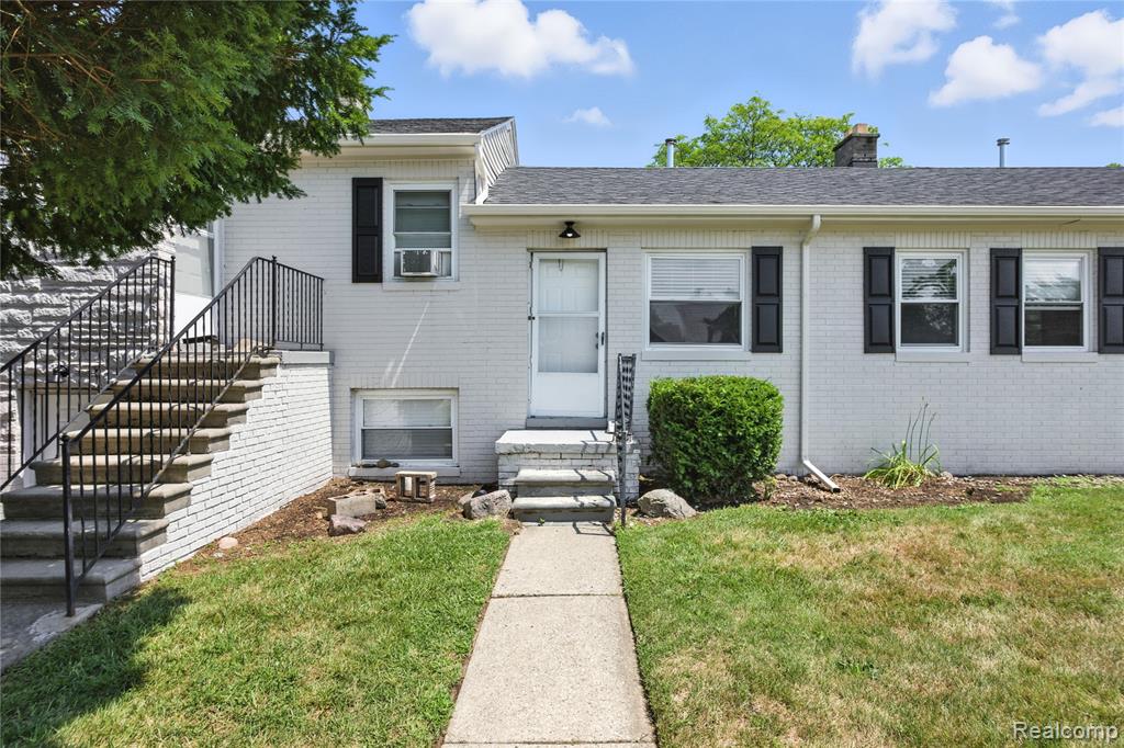 505 Main Street S, Clawson, MI — Photo 10