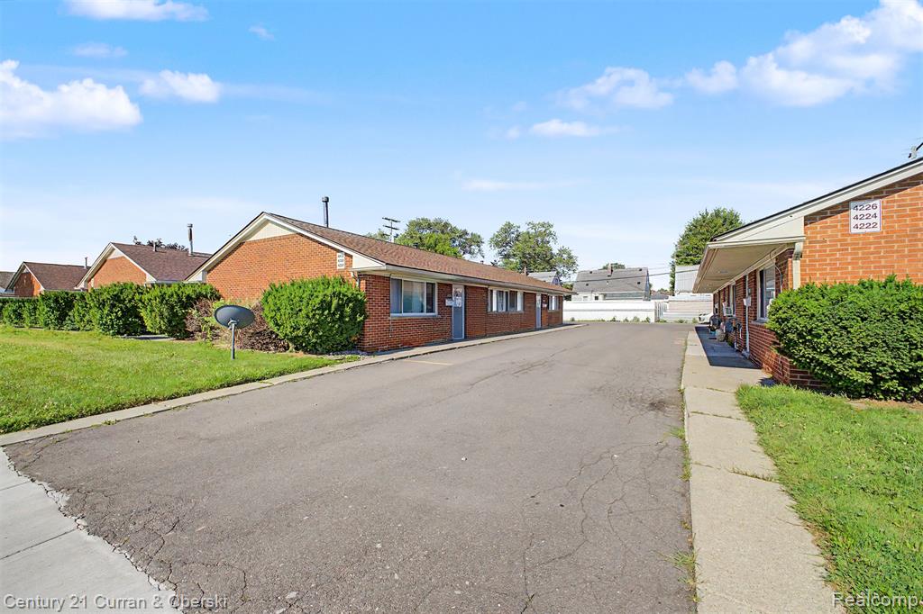 4222 Drouillard Street, Lincoln Park, MI 48146 — Photo 2