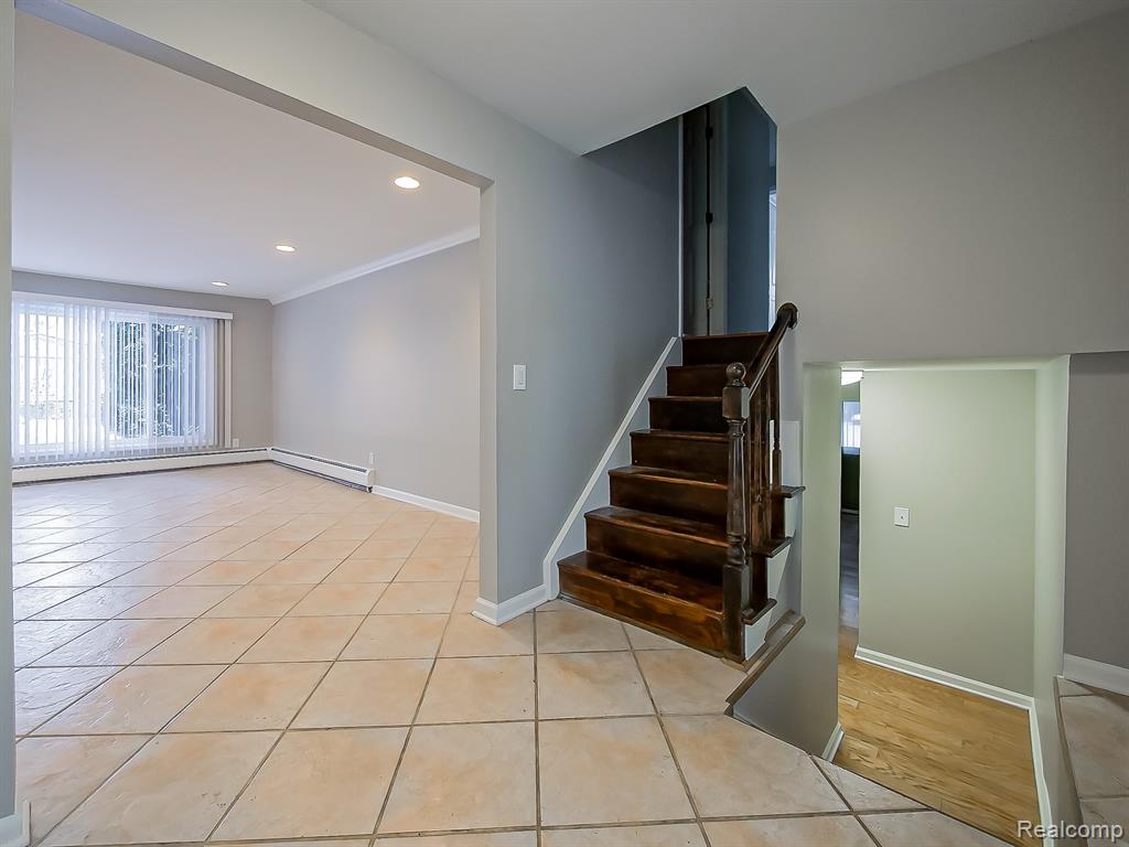 3730 Eastbourne Drive, Troy, MI 48084 — Photo 17