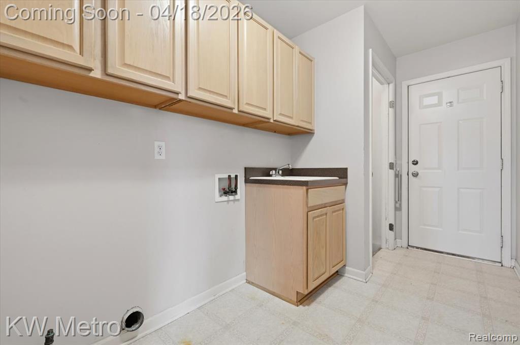 9588 Dalton Drive, Van Buren, MI 48111 — Photo 40