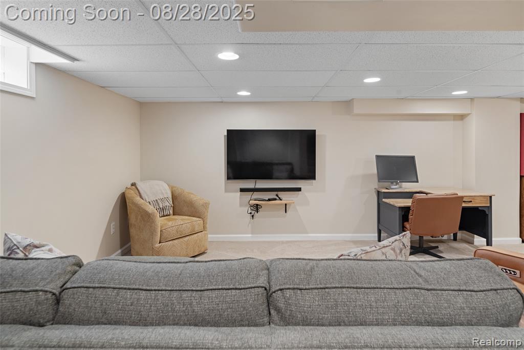 727 S Vermont Avenue, Royal Oak, MI 48067 — Photo 24
