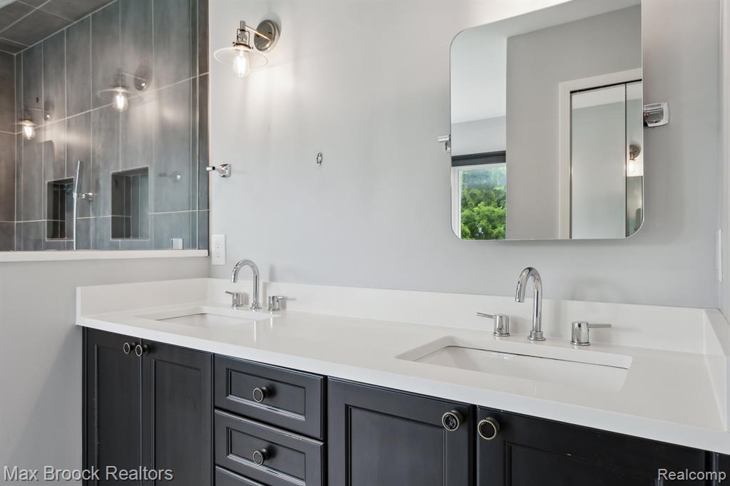 6722 Torybrooke Circle, West Bloomfield, MI 48323 — Photo 40