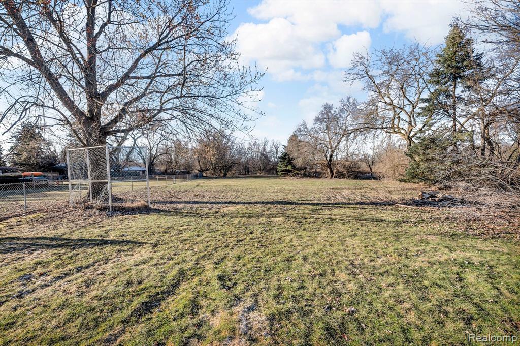 8396 E RICHFIELD Road, Davison, MI 48423 — Photo 4