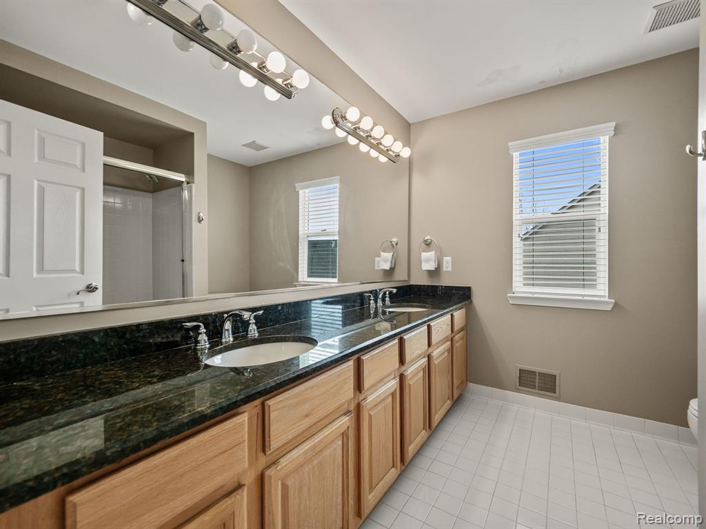 4651 Rosewood Lane, West Bloomfield, MI 48323 — Photo 27