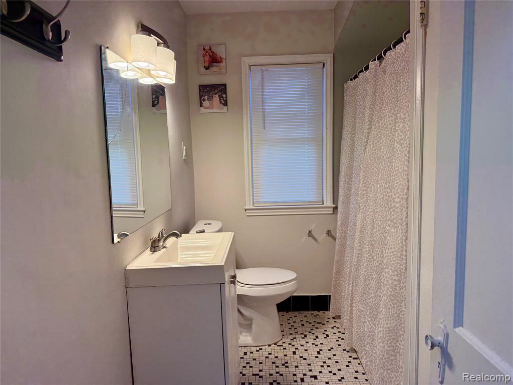 7313 Grandville Avenue, Detroit, MI 48228 — Photo 15