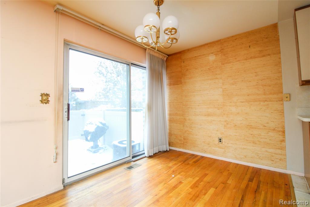1922 Thornhill Place, Detroit, MI 48207 — Photo 5
