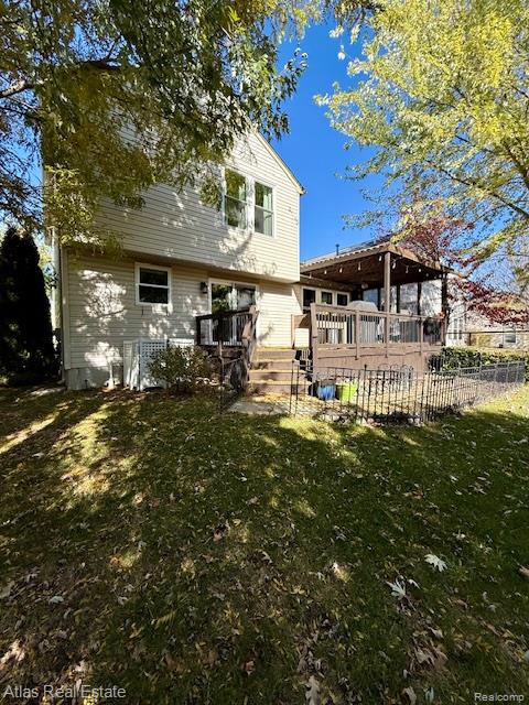 5020 Meadow Crest Circle, Holly, MI 48442 — Photo 4