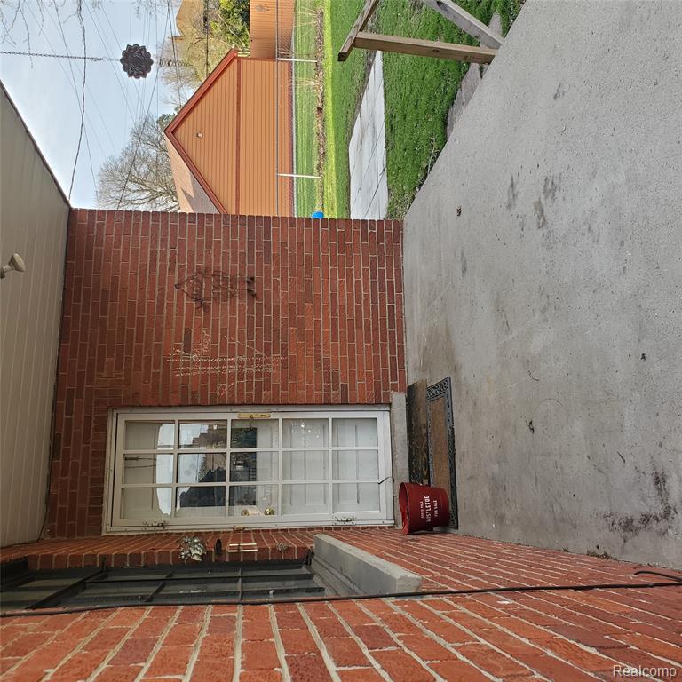 16214 Shaftsbury Avenue, Detroit, MI 48219 — Photo 22