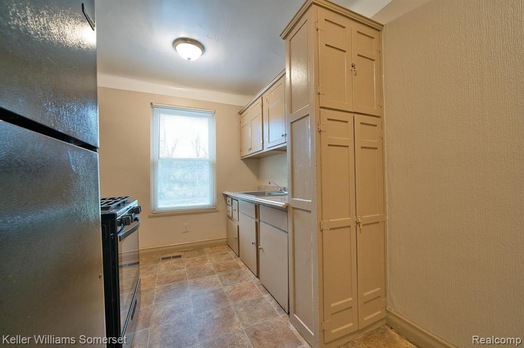 51 SPOKANE Drive, Pontiac, MI 48341 — Photo 19