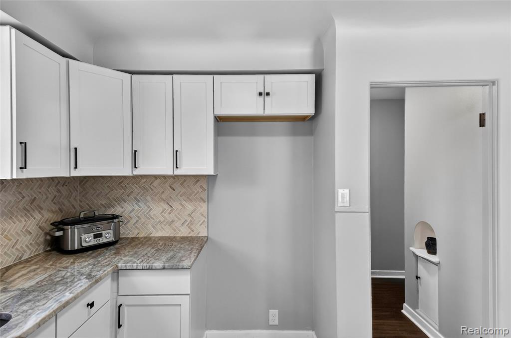9171 W Outer Drive, Detroit, MI 48219 — Photo 16
