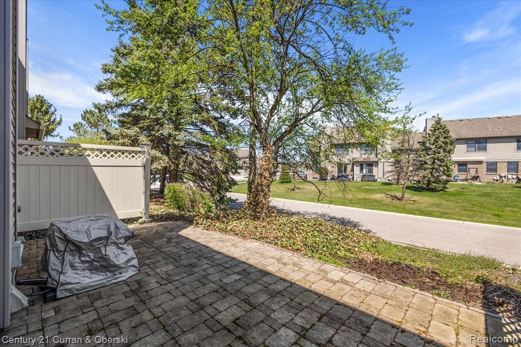45105 Horseshoe Circle, Canton, MI 48187 — Photo 32