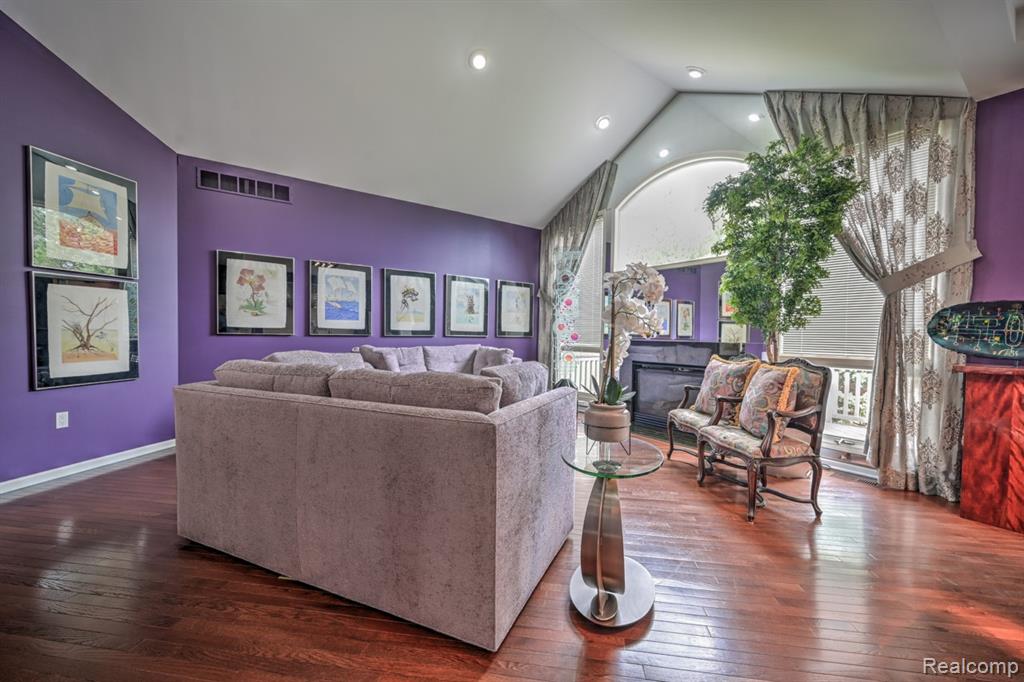 5591 Pembrooke Crossing, West Bloomfield, MI — Photo 8