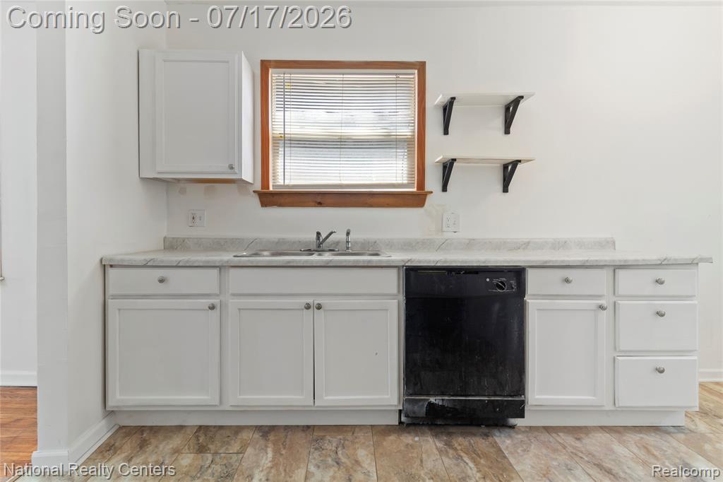 9281 Boleyn Street, Detroit, MI 48224 — Photo 12