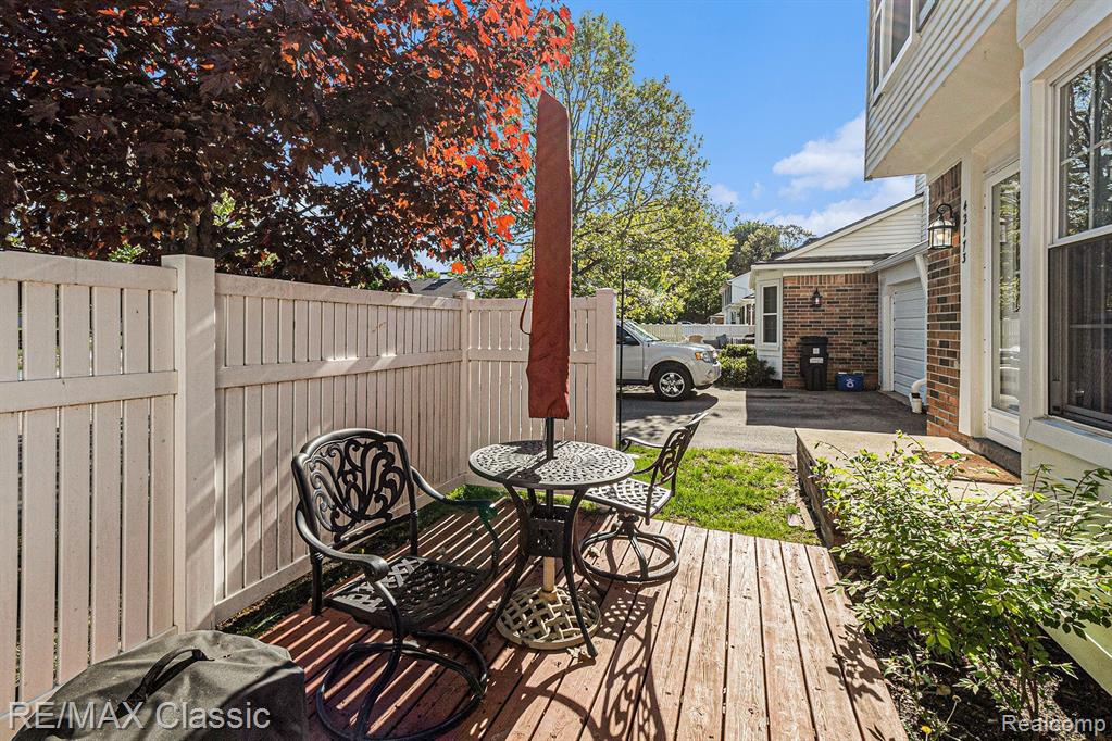 42173 OLD POND Circle, Plymouth, MI 48170 — Photo 28