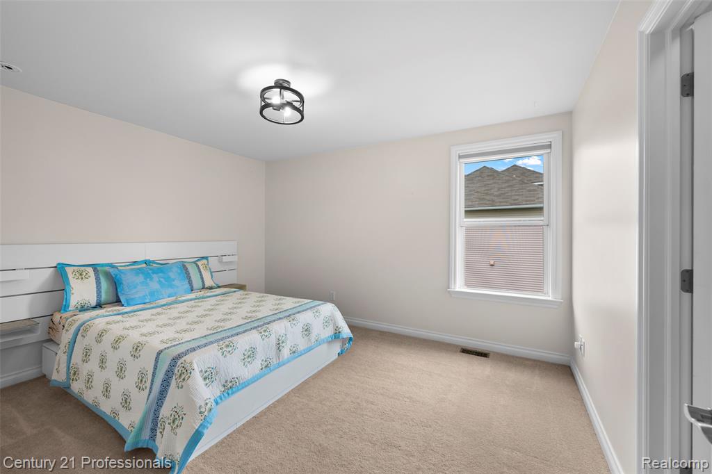 2083 Findley Circle, Lake Orion, MI — Photo 35