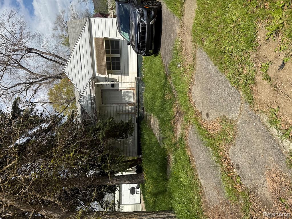 3218 Trumbull Avenue, Flint, MI 48504