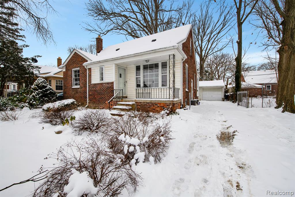 8651 HAZELTON Street, Dearborn Heights, MI 48127 — Photo 18