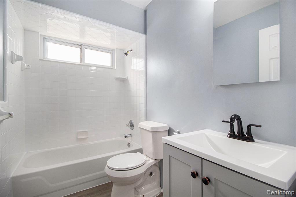 41810 PIERCE Street, Van Buren, MI 48111 — Photo 17