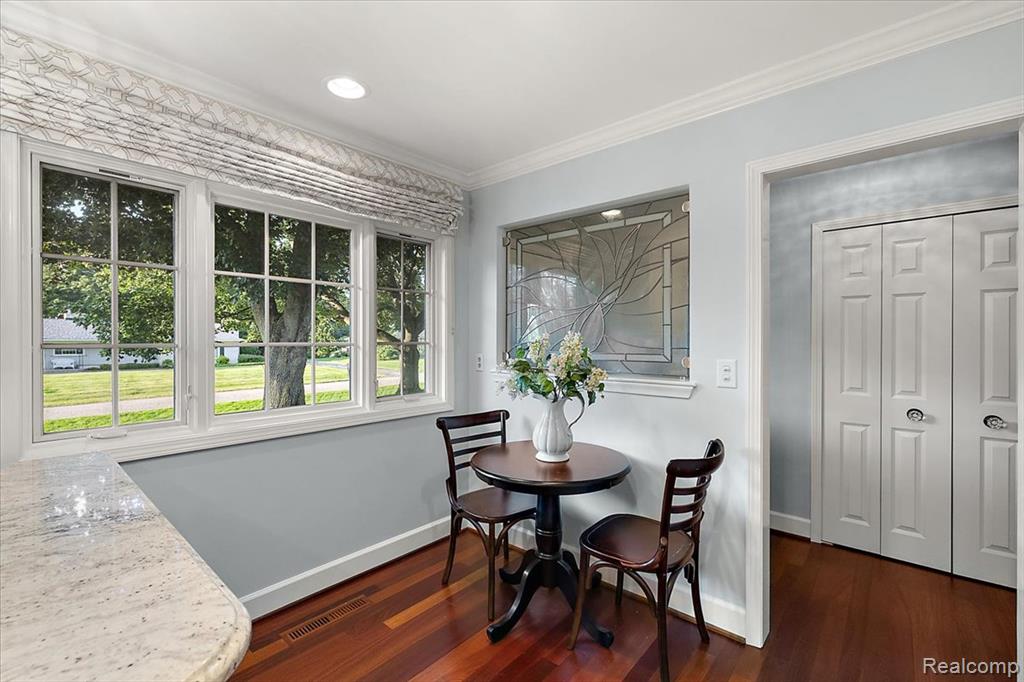 960 N Reading Road, Bloomfield Hills, MI 48304 — Photo 5