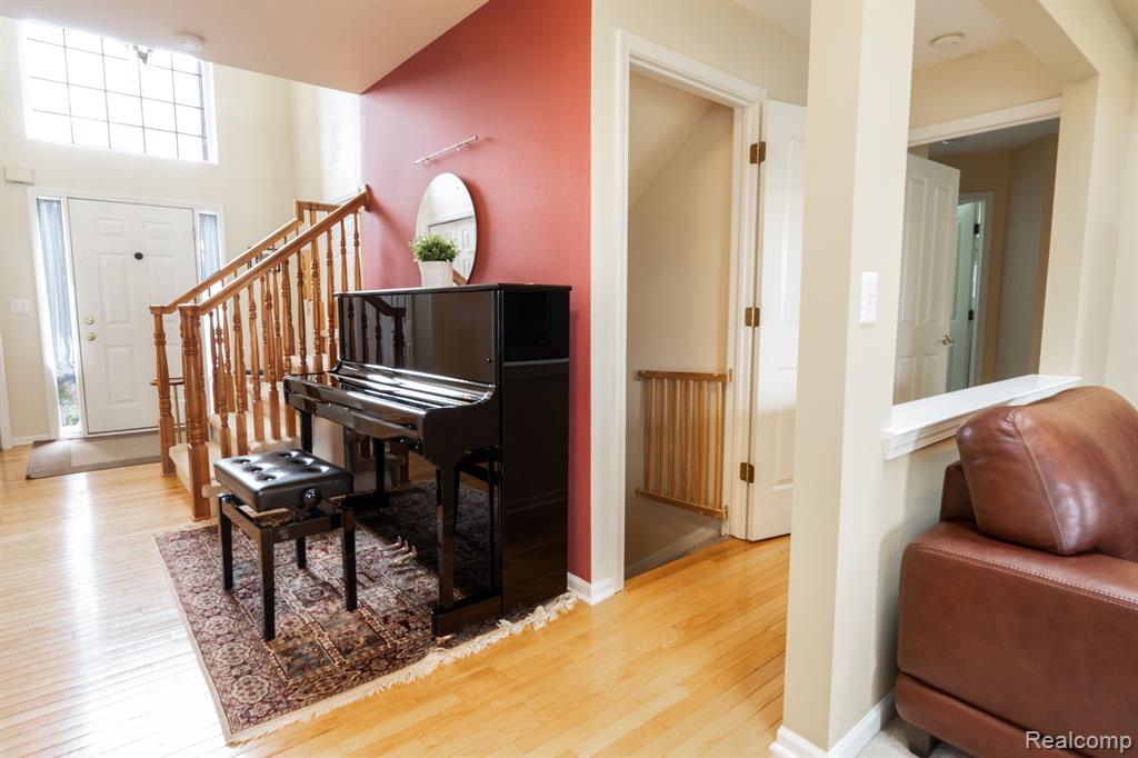4839 SYCAMORE Drive, Ypsilanti, MI 48197 — Photo 6