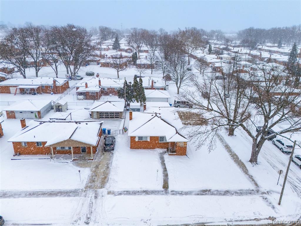 25961 Warrington Street, Dearborn Heights, MI 48127 — Photo 40