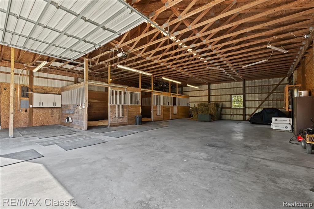 10979 Milford Road, Holly, MI 48442 — Photo 26